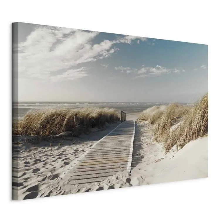 Weg zum Strand - Sommerhimmel über Sand am Meer
