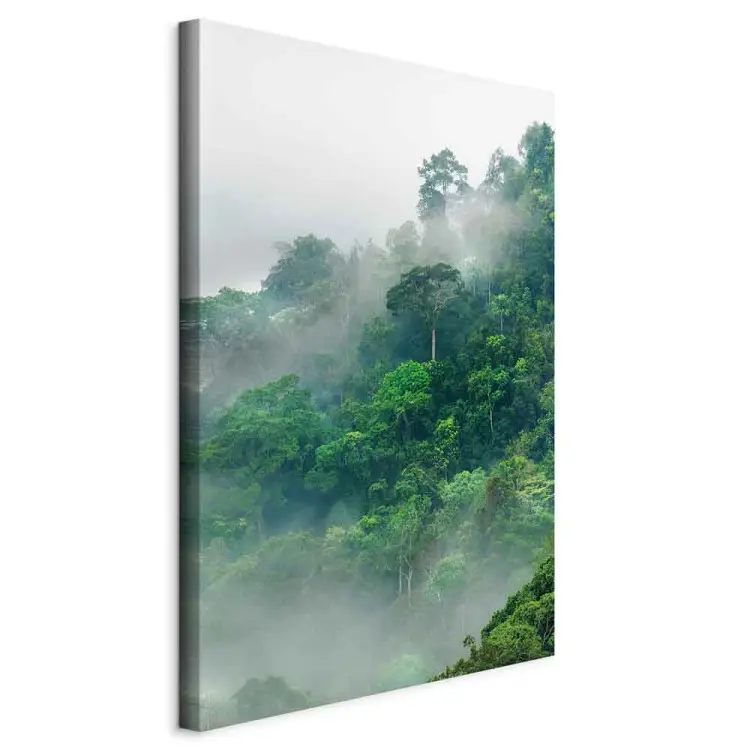 Saftiger Wald vertikal