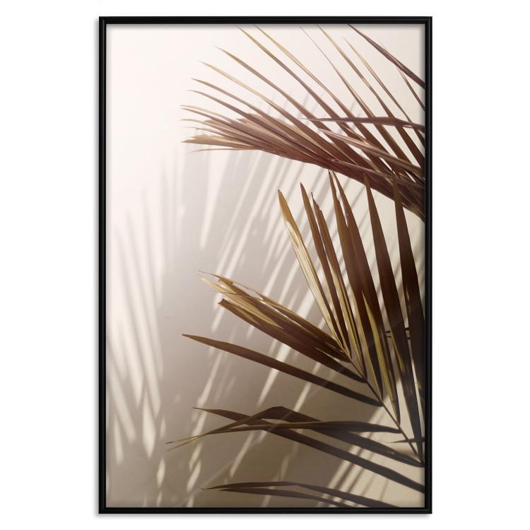 Rhythmisches Sepia - Sommerliche Komposition mit Palmenblättern