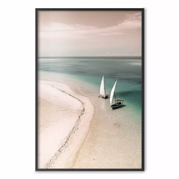 Romantisches Küste - Strandlandschaft mit Boot